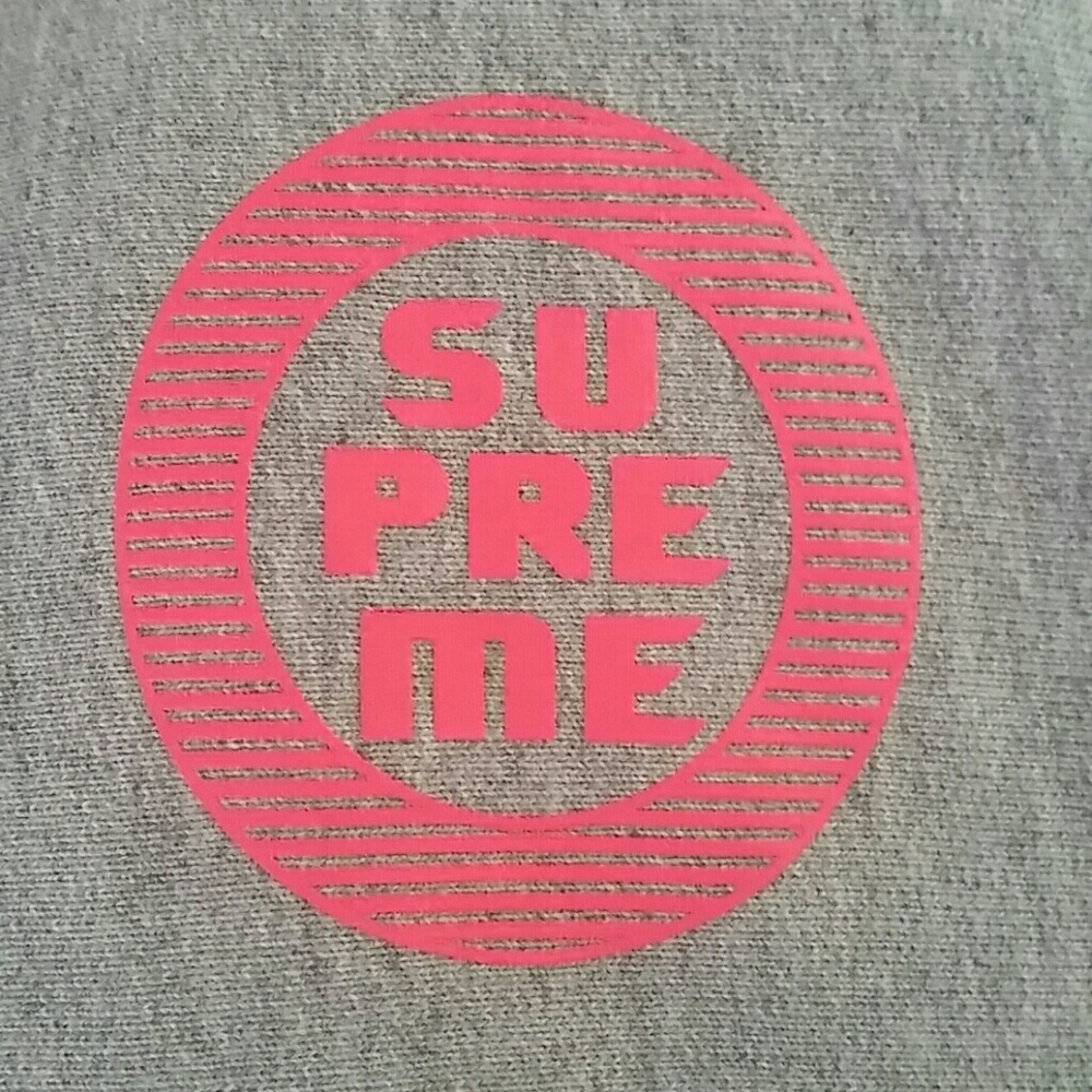 Supreme gray pull over hoodie - Picture 3 of 8